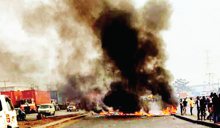Okada ban: Several injured as policemen, riders clash in Lagos